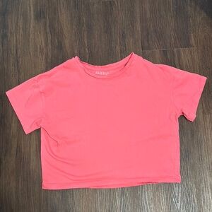 Pink Crop Top with Relaxed Fit and Crew Neckline